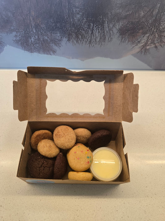 A Little Treat of 13 Mini Cookies and dipping sauce